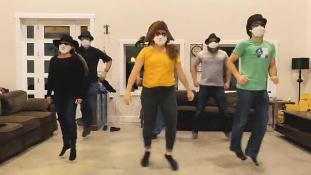 Free download Covid-19 -- Stayin` Alive video and edit with RedcoolMedia movie maker MovieStudio video editor online and AudioStudio audio editor onlin